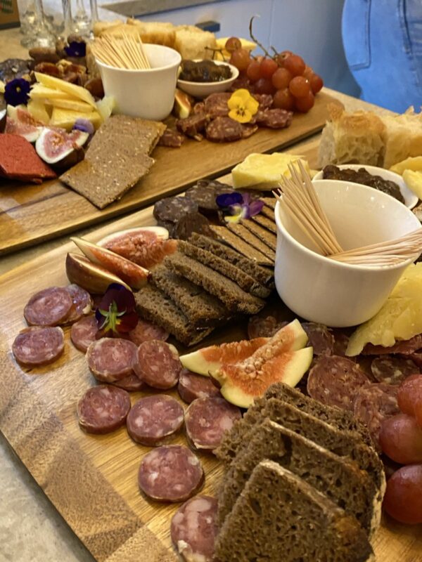 Sharing board 1