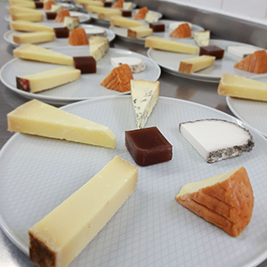 Wine and Cheese Pairing Tutored Tasting - Image 2
